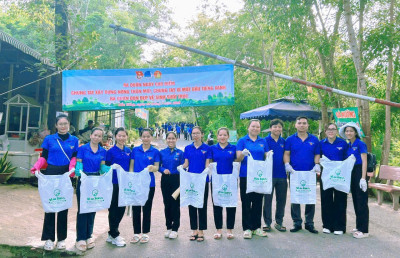 Chi Đoàn TH Ngô Quyền tham gia Ngày Chủ nhật xanh lần thứ 159, Đoàn Thanh niên xã Dầu Tiếng