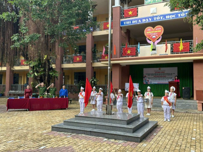 LỄ PHÁT ĐỘNG CHỦ ĐỀ CÔNG TÁC ĐỘI VÀ PHONG TRÀO THIẾU NHI NĂM HỌC 2025 – 2026; PHÁT ĐỘNG HỌC SINH SINH VIÊN CHẤP HÀNH PHÁP LUẬT VỀ PHÒNG CHỐNG MA TÚY NĂM 2025 VÀ THÁNG CAO ĐIỂM ATGT CHO HỌC SINH ĐẾN TRƯỜNG NĂM HỌC 2025 - 2026.