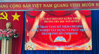 VINH DANH 07 CÁN BỘ, GIÁO VIÊN TRƯỜNG TIỂU HỌC NGÔ QUYỀN ĐƯỢC TẶNG KỶ NIỆM CHƯƠNG “VÌ SỰ NGHIỆP XÂY DỰNG VÀ PHÁT TRIỂN THÀNH PHỐ HỒ CHÍ MINH”