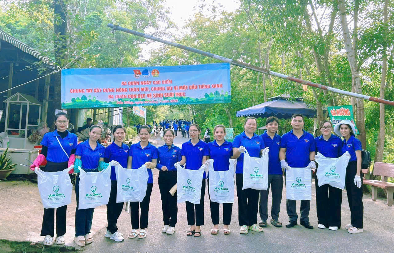 Chi Đoàn TH Ngô Quyền tham gia Ngày Chủ nhật xanh lần thứ 159, Đoàn Thanh niên xã Dầu Tiếng