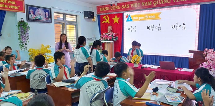 SINH HOẠT CHUYÊN MÔN THEO NGHIÊN CỨU BÀI HỌC THÁNG 4/2026 TỔ KHỐI 4